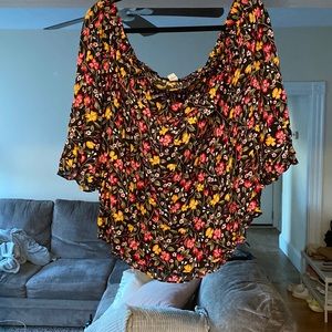 Old navy floral print off the shoulder with 3/4 length flare sleeve